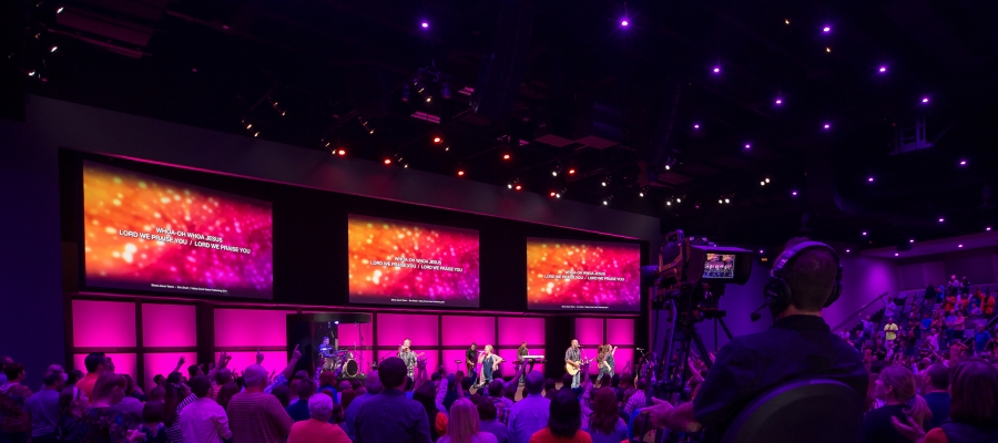 Chroma-Q Inspire House Lights Provide Immersive Environment for Valley Creek Church